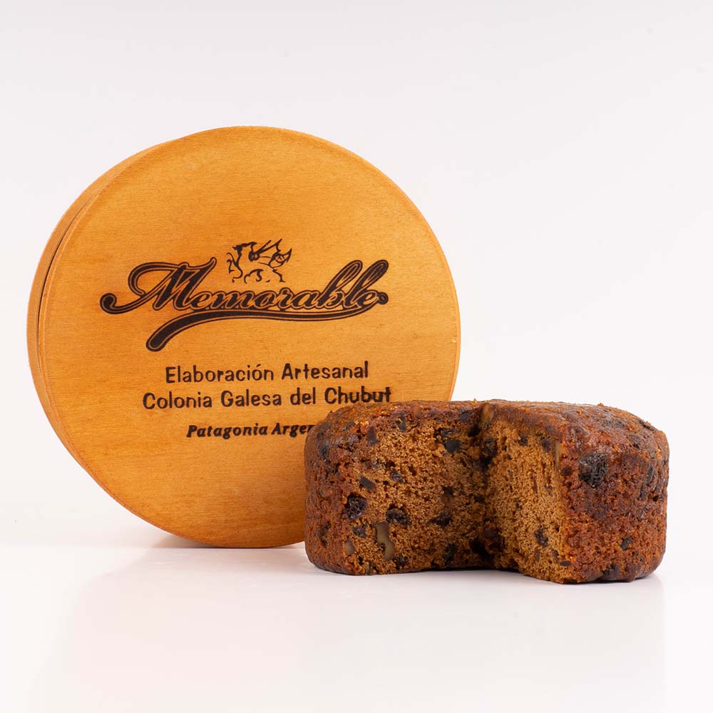 Patagonian Fruit Cake (Torta Galesa) - 500 gramos en Caja de Madera Redonda